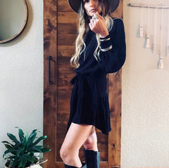 Don't Look Back Mini :: Black