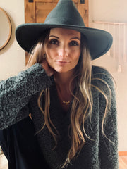 Cari Fuzzy Pullover - Olive