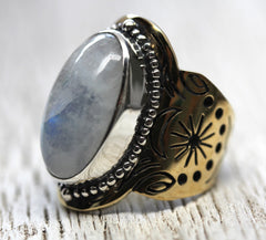 Spirit Ring :: Moonstone